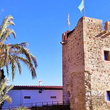 Nuria Seaview Beach-apartment *