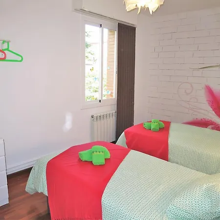 Nuria Seaview Beach-apartment Apartment